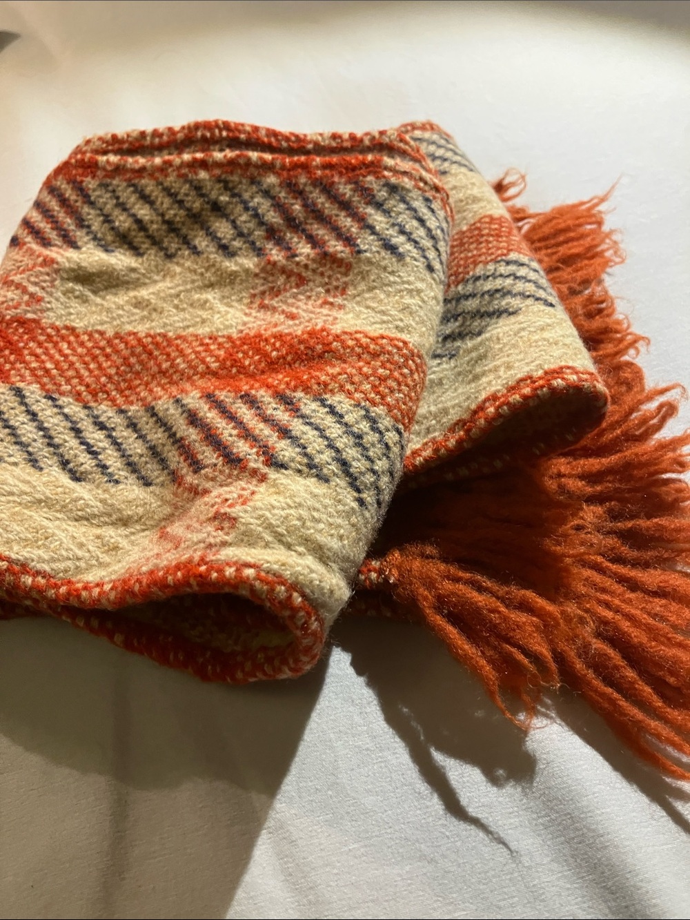 Handwoven vintage wool scarf 42” long 1960’s - Picture 10 of 10